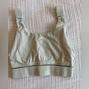 Gymshark high impact running sports bra 
Size Small
Celery Green